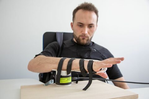 Towards entry "Enhancing Rehabilitation after Spinal Cord Injuries: AIBE Introduces AI-Powered Intelligent Suit in HIT-Reha Project"